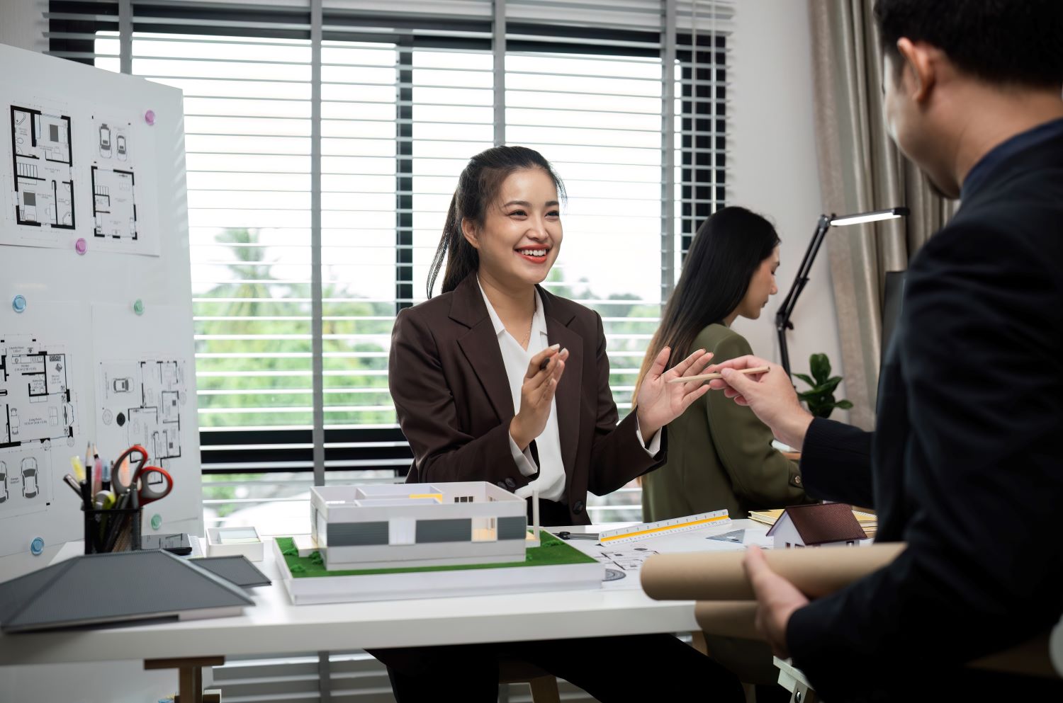 Navigating the Real Estate Maze: Essential Tips for Selling Your House and Land